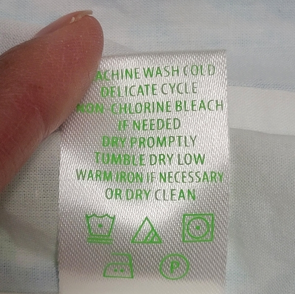 Lilly pulitzer lets Cha Cha Janice Shift Dress. - Picture 13 of 13